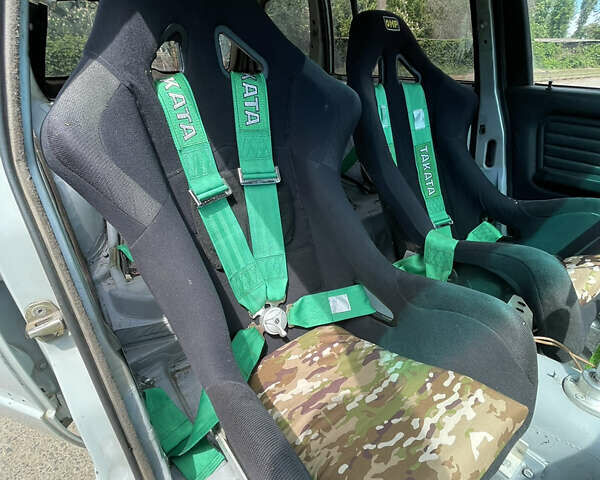 Серый БМВ 3 Серия, объемом двигателя 1.8 л и пробегом 420 тыс. км за 9500 $, фото 11 на Automoto.ua