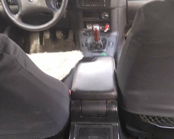 Серый БМВ 3 Серия, объемом двигателя 1.7 л и пробегом 290 тыс. км за 3450 $, фото 1 на Automoto.ua