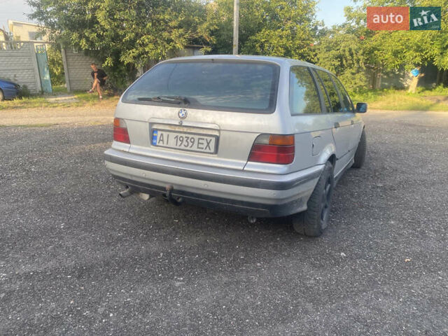 Сірий БМВ 3 Серія, об'ємом двигуна 1.6 л та пробігом 390 тис. км за 2100 $, фото 3 на Automoto.ua