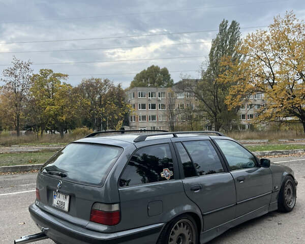 Сірий БМВ 3 Серія, об'ємом двигуна 1.6 л та пробігом 666 тис. км за 2900 $, фото 2 на Automoto.ua