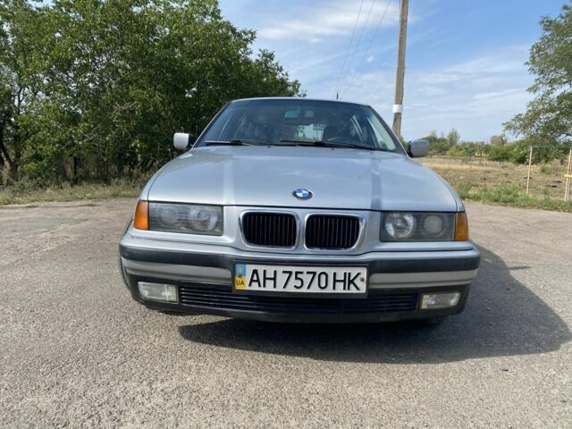 Сірий БМВ 3 Серія, об'ємом двигуна 2 л та пробігом 264 тис. км за 3500 $, фото 1 на Automoto.ua