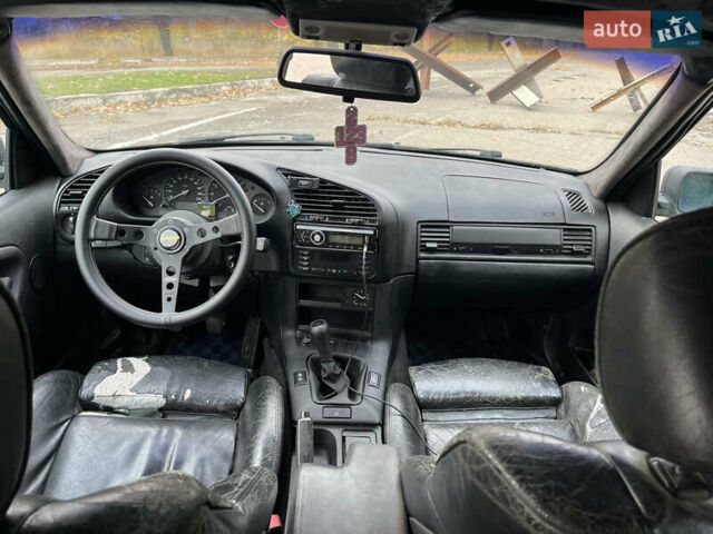 Сірий БМВ 3 Серія, об'ємом двигуна 1.6 л та пробігом 666 тис. км за 2900 $, фото 4 на Automoto.ua