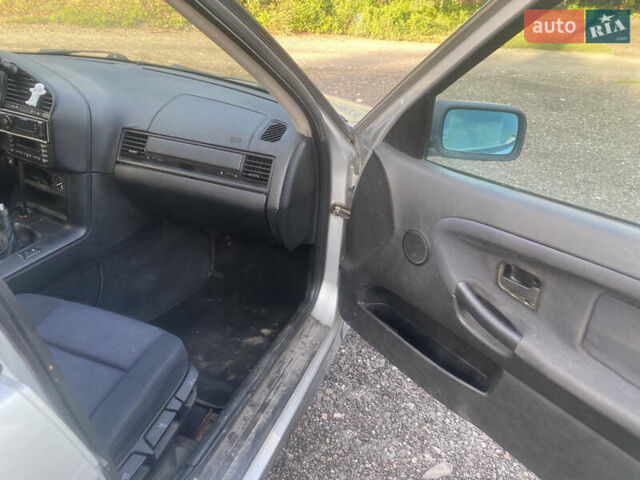 Сірий БМВ 3 Серія, об'ємом двигуна 1.6 л та пробігом 390 тис. км за 2100 $, фото 8 на Automoto.ua