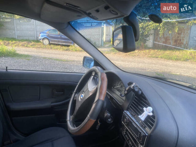 Сірий БМВ 3 Серія, об'ємом двигуна 1.6 л та пробігом 390 тис. км за 2100 $, фото 9 на Automoto.ua