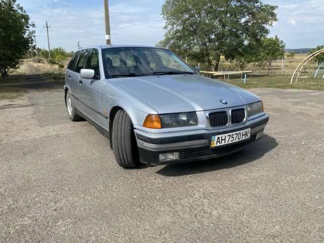 Сірий БМВ 3 Серія, об'ємом двигуна 2 л та пробігом 264 тис. км за 3500 $, фото 2 на Automoto.ua