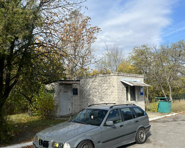 Сірий БМВ 3 Серія, об'ємом двигуна 1.6 л та пробігом 666 тис. км за 2900 $, фото 10 на Automoto.ua