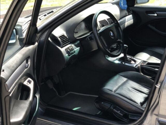 Серый БМВ 3 Серия, объемом двигателя 1.9 л и пробегом 267 тыс. км за 4600 $, фото 5 на Automoto.ua