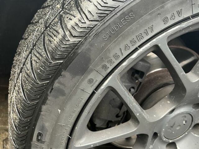 Сірий БМВ 3 Серія, об'ємом двигуна 2 л та пробігом 378 тис. км за 3950 $, фото 4 на Automoto.ua