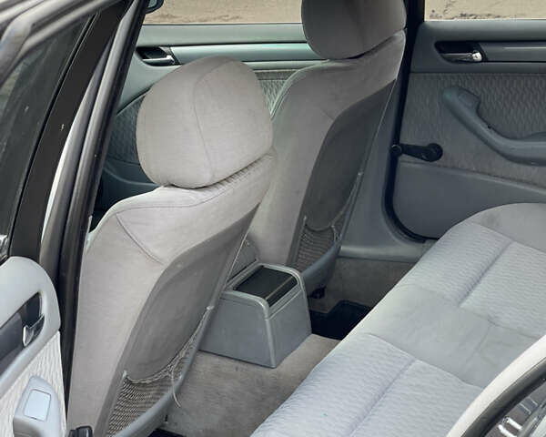 Сірий БМВ 3 Серія, об'ємом двигуна 2 л та пробігом 342 тис. км за 3950 $, фото 6 на Automoto.ua