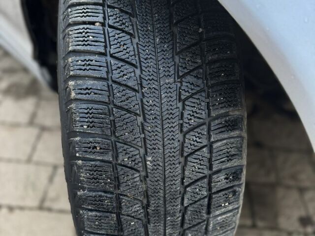 Серый БМВ 3 Серия, объемом двигателя 2 л и пробегом 412 тыс. км за 3699 $, фото 5 на Automoto.ua