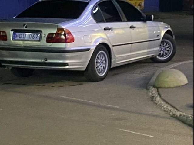 Серый БМВ 3 Серия, объемом двигателя 2 л и пробегом 300 тыс. км за 2500 $, фото 1 на Automoto.ua