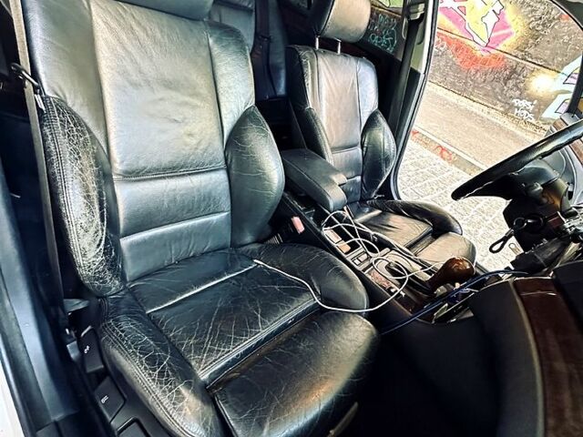 Сірий БМВ 3 Серія, об'ємом двигуна 2 л та пробігом 0 тис. км за 4400 $, фото 6 на Automoto.ua