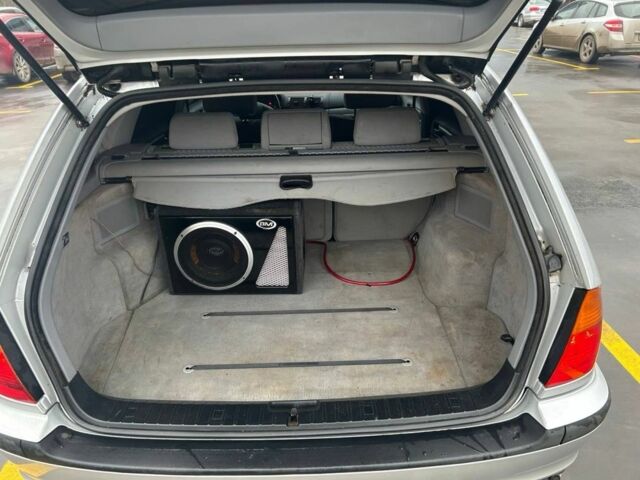 Серый БМВ 3 Серия, объемом двигателя 1.9 л и пробегом 257 тыс. км за 4550 $, фото 15 на Automoto.ua