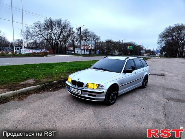 Серый БМВ 3 Серия, объемом двигателя 2 л и пробегом 400 тыс. км за 3600 $, фото 5 на Automoto.ua