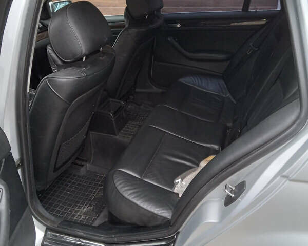 Серый БМВ 3 Серия, объемом двигателя 3 л и пробегом 383 тыс. км за 6350 $, фото 3 на Automoto.ua