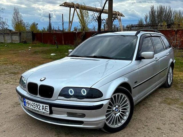 Серый БМВ 3 Серия, объемом двигателя 2 л и пробегом 308 тыс. км за 4999 $, фото 3 на Automoto.ua