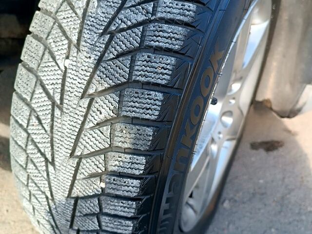 Сірий БМВ 3 Серія, об'ємом двигуна 2 л та пробігом 200 тис. км за 2850 $, фото 6 на Automoto.ua