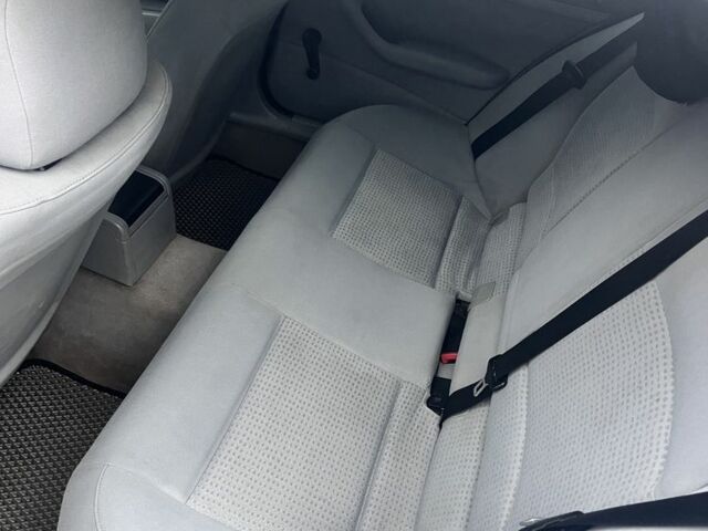 Серый БМВ 3 Серия, объемом двигателя 2 л и пробегом 288 тыс. км за 4500 $, фото 3 на Automoto.ua