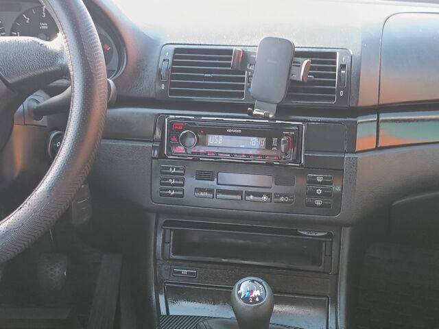 Серый БМВ 3 Серия, объемом двигателя 2 л и пробегом 200 тыс. км за 2850 $, фото 7 на Automoto.ua