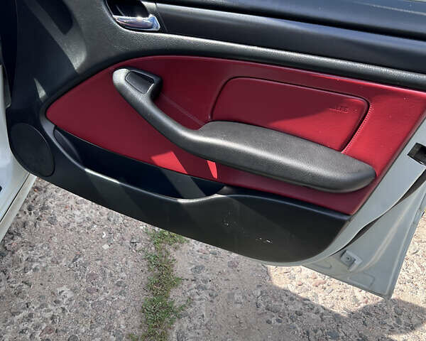 Серый БМВ 3 Серия, объемом двигателя 2.9 л и пробегом 401 тыс. км за 9500 $, фото 41 на Automoto.ua