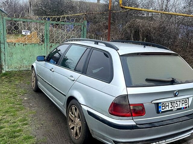 Серый БМВ 3 Серия, объемом двигателя 2 л и пробегом 401 тыс. км за 3500 $, фото 1 на Automoto.ua