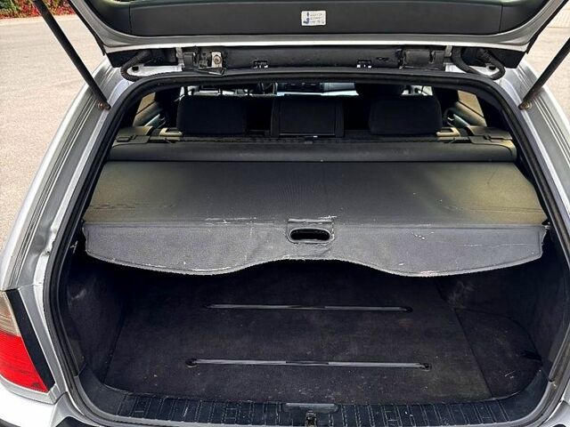 Серый БМВ 3 Серия, объемом двигателя 2 л и пробегом 300 тыс. км за 5010 $, фото 6 на Automoto.ua