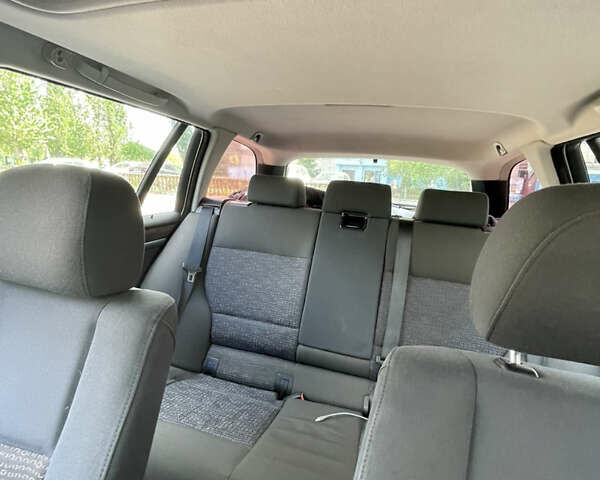 Серый БМВ 3 Серия, объемом двигателя 2 л и пробегом 307 тыс. км за 3900 $, фото 19 на Automoto.ua