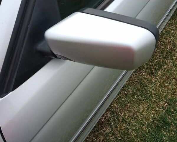 Серый БМВ 3 Серия, объемом двигателя 1.9 л и пробегом 260 тыс. км за 5000 $, фото 18 на Automoto.ua