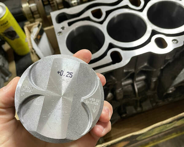 Серый БМВ 3 Серия, объемом двигателя 2 л и пробегом 307 тыс. км за 3900 $, фото 21 на Automoto.ua