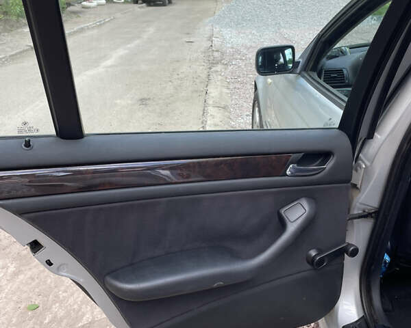 Серый БМВ 3 Серия, объемом двигателя 2 л и пробегом 307 тыс. км за 3900 $, фото 9 на Automoto.ua