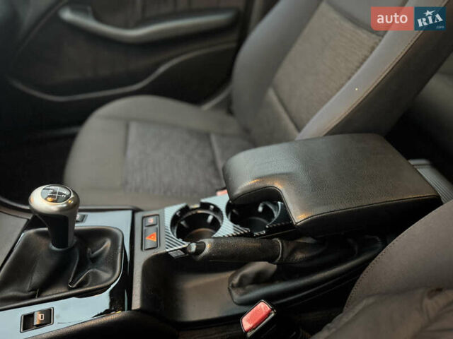 Сірий БМВ 3 Серія, об'ємом двигуна 2 л та пробігом 252 тис. км за 4550 $, фото 34 на Automoto.ua
