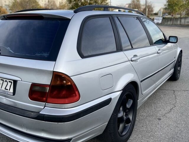 Серый БМВ 3 Серия, объемом двигателя 0 л и пробегом 250 тыс. км за 2500 $, фото 1 на Automoto.ua