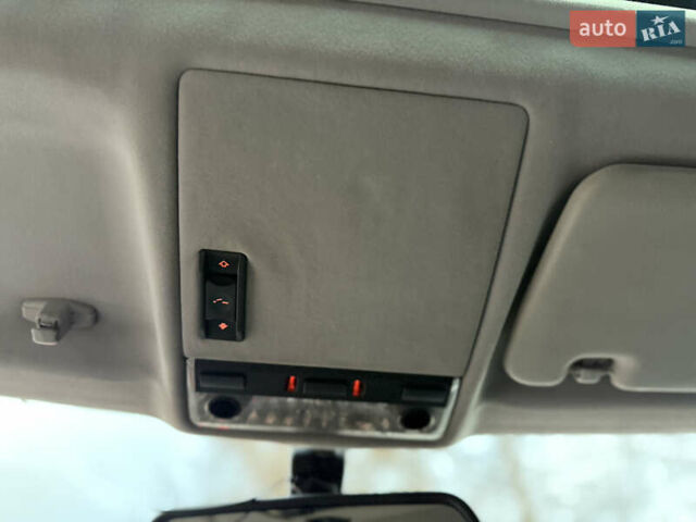 Серый БМВ 3 Серия, объемом двигателя 2 л и пробегом 330 тыс. км за 4000 $, фото 23 на Automoto.ua