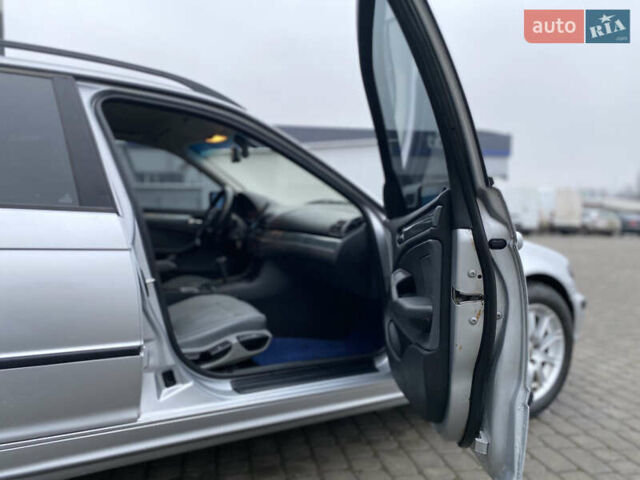 Серый БМВ 3 Серия, объемом двигателя 2 л и пробегом 333 тыс. км за 4199 $, фото 30 на Automoto.ua