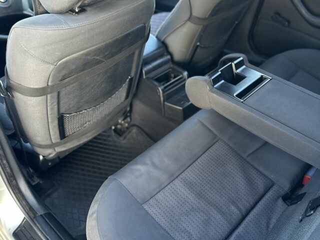 Серый БМВ 3 Серия, объемом двигателя 2 л и пробегом 353 тыс. км за 2800 $, фото 13 на Automoto.ua