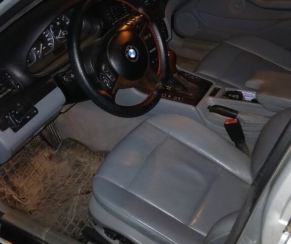 Сірий БМВ 3 Серія, об'ємом двигуна 3 л та пробігом 480 тис. км за 5000 $, фото 5 на Automoto.ua