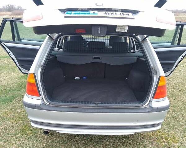 Серый БМВ 3 Серия, объемом двигателя 1.9 л и пробегом 260 тыс. км за 5000 $, фото 1 на Automoto.ua