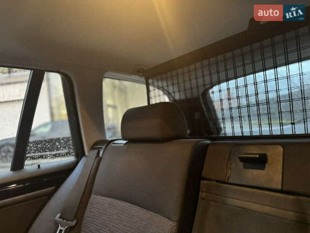 Сірий БМВ 3 Серія, об'ємом двигуна 2 л та пробігом 252 тис. км за 4550 $, фото 23 на Automoto.ua