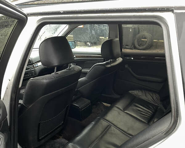 Серый БМВ 3 Серия, объемом двигателя 3 л и пробегом 318 тыс. км за 5500 $, фото 11 на Automoto.ua