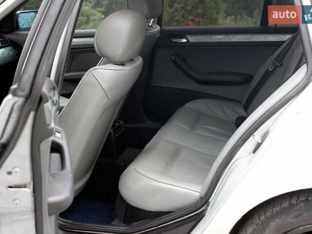 Серый БМВ 3 Серия, объемом двигателя 2 л и пробегом 330 тыс. км за 4200 $, фото 10 на Automoto.ua