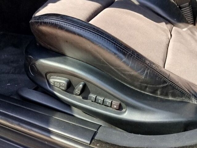 Серый БМВ 3 Серия, объемом двигателя 2 л и пробегом 390 тыс. км за 6100 $, фото 6 на Automoto.ua