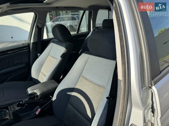 Сірий БМВ 3 Серія, об'ємом двигуна 2 л та пробігом 230 тис. км за 4350 $, фото 41 на Automoto.ua