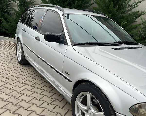 Серый БМВ 3 Серия, объемом двигателя 2 л и пробегом 445 тыс. км за 4999 $, фото 5 на Automoto.ua