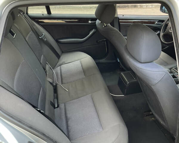 Серый БМВ 3 Серия, объемом двигателя 2 л и пробегом 307 тыс. км за 3900 $, фото 12 на Automoto.ua