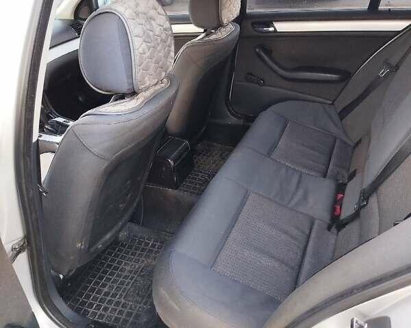 Сірий БМВ 3 Серія, об'ємом двигуна 2 л та пробігом 380 тис. км за 5000 $, фото 6 на Automoto.ua