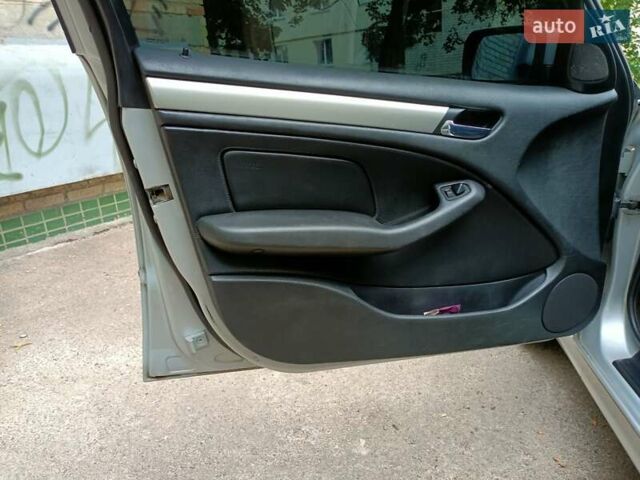 Сірий БМВ 3 Серія, об'ємом двигуна 2 л та пробігом 325 тис. км за 4450 $, фото 15 на Automoto.ua