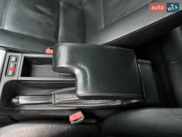 Серый БМВ 3 Серия, объемом двигателя 2 л и пробегом 330 тыс. км за 4000 $, фото 24 на Automoto.ua