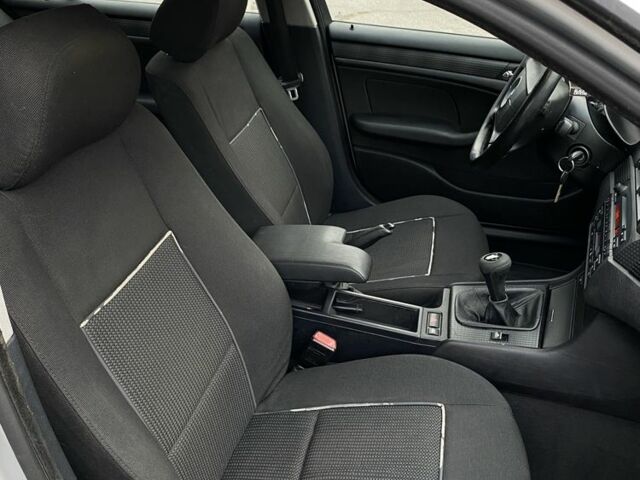 Сірий БМВ 3 Серія, об'ємом двигуна 2 л та пробігом 400 тис. км за 3500 $, фото 18 на Automoto.ua