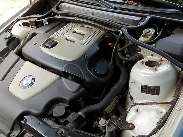 Серый БМВ 3 Серия, объемом двигателя 2 л и пробегом 217 тыс. км за 4500 $, фото 9 на Automoto.ua