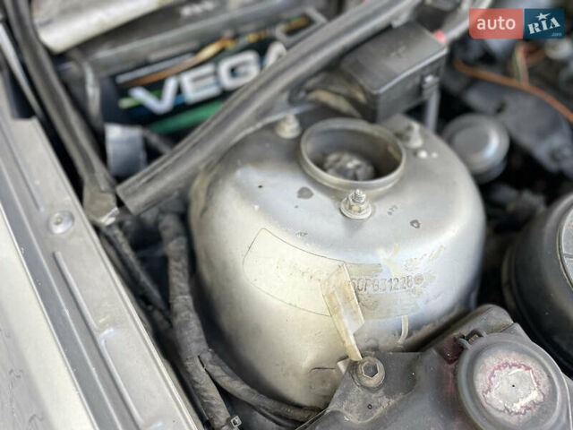 Сірий БМВ 3 Серія, об'ємом двигуна 1.8 л та пробігом 343 тис. км за 5000 $, фото 65 на Automoto.ua